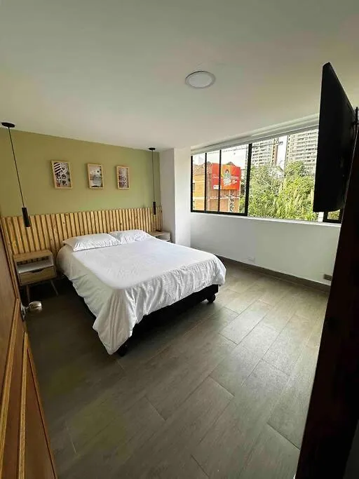 Penthouse W/ Jacuzzi In Lleras Park Apartment Medellin 0*,