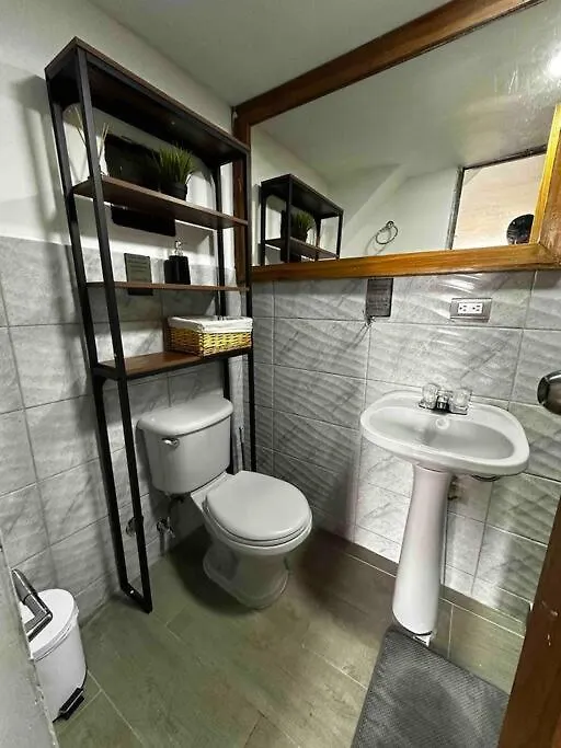 Penthouse W/ Jacuzzi In Lleras Park Apartment Medellin