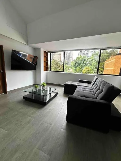 Penthouse W/ Jacuzzi In Lleras Park Apartment Medellin