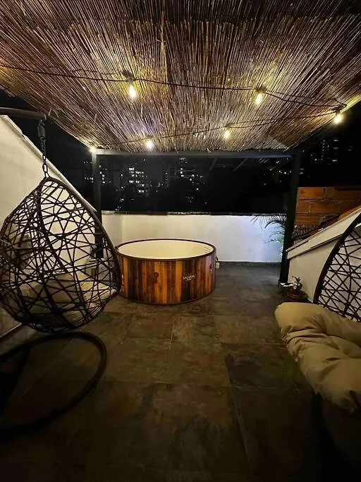 Penthouse W/ Jacuzzi In Lleras Park Apartment Medellin Colombia